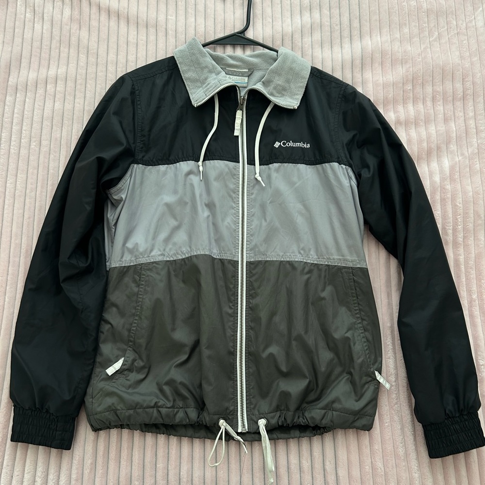 Columbia Wind Breaker